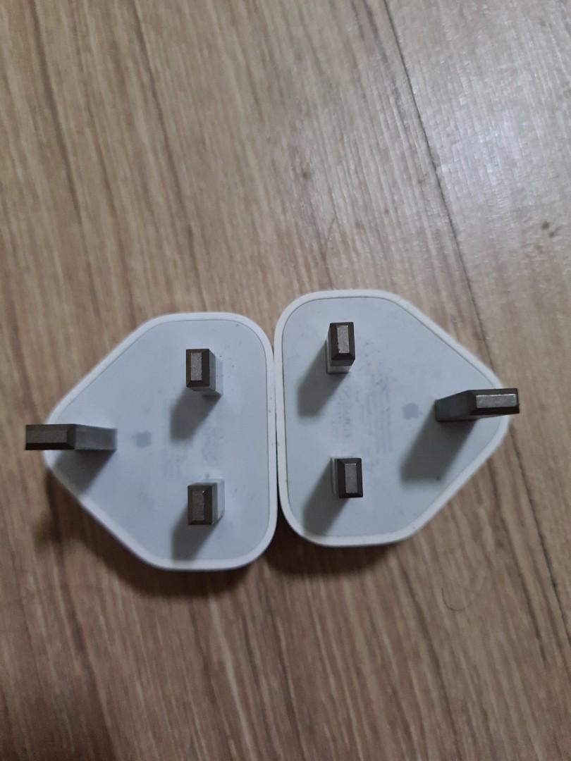 Authentic iPhone/apple  chargers/plug406088951562260481