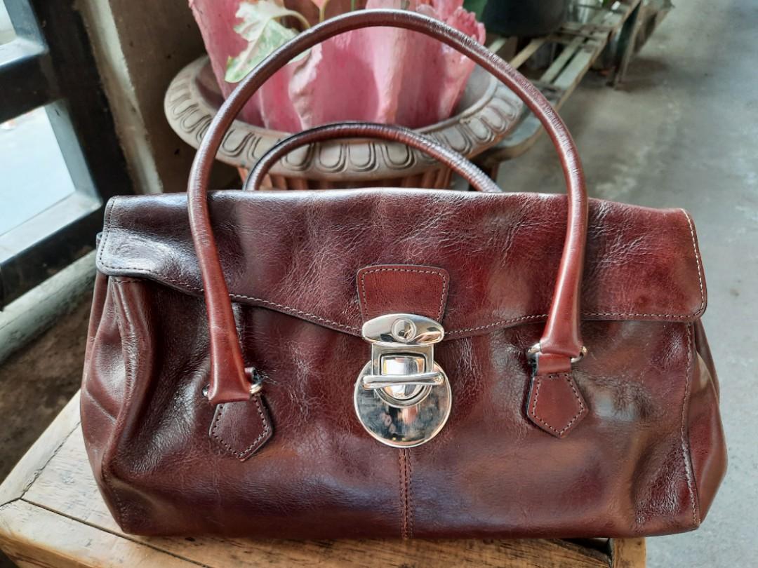Wilsons discount leather luggage