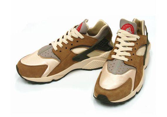 Bnib Stussy X Nike Air Huarache Desert Oak Men S Fashion Footwear Sneakers On Carousell