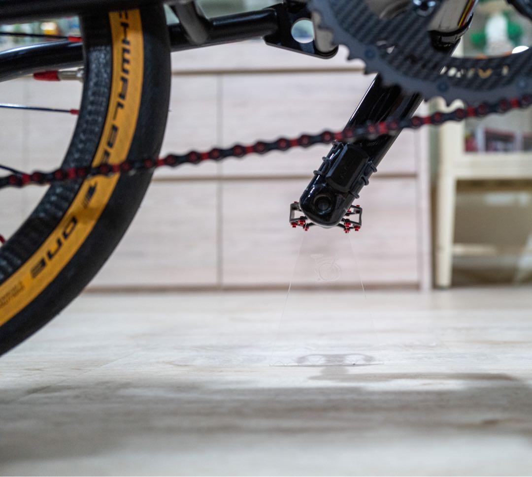 invisible stand bike