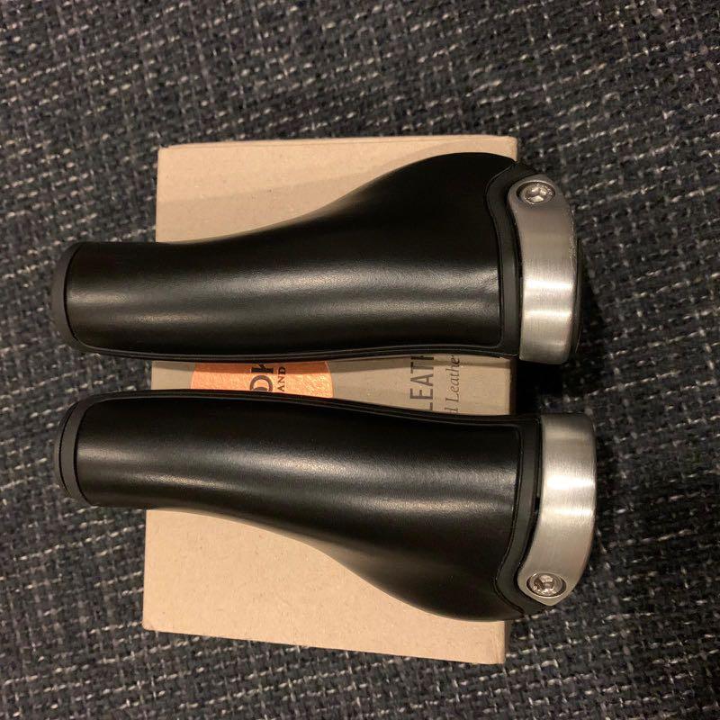 Verlating Troosteloos Eindeloos Brooks ergon gp1 leather grips 130mm, Sports Equipment, Bicycles & Parts,  Parts & Accessories on Carousell