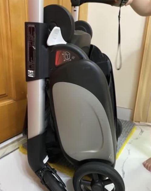 Bugaboo ant （分類：外出用品 - 嬰兒車）位於 Hong Kong。 由 jma116 提交（商品編號 1069685274，圖片 1）。簡介： 。