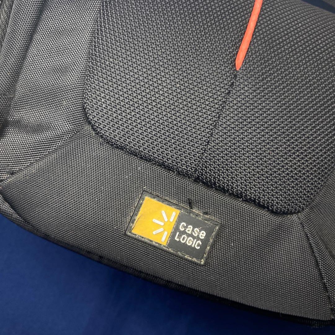 Case Logic Compact System/Hybrid/Camcorder Kit Bag DCB-305 (Category: Video Cameras) located in Paranaque City. Submitted by blonded_ (Listing ID 1069800815, Image 3). Description: Case Logic Compact System/Hybrid/Camcorder Kit Bag DCB-305 Size: 20.1 x 14 x 15 cm Fits devices: 14 x 7.6 x 8.9 cm Materials: Polyester, Nylon Condition: 8/10 Only needs cleaning Issue: No strap.