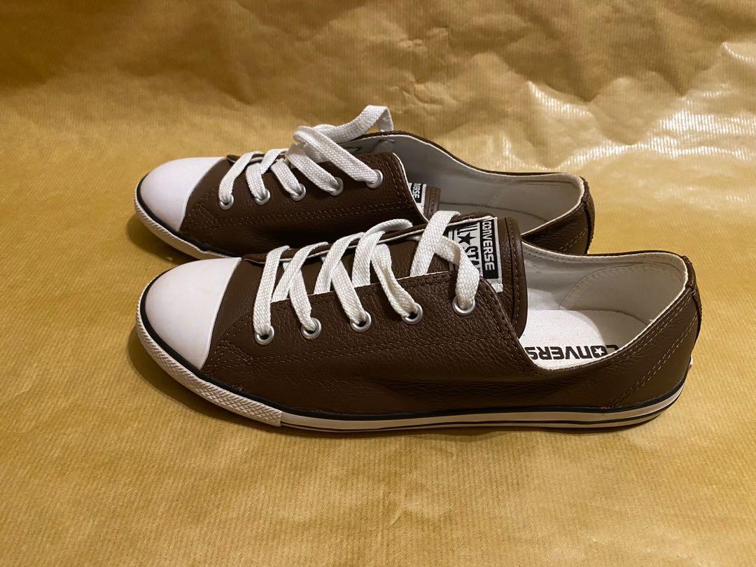 Converse dainty deals size 5