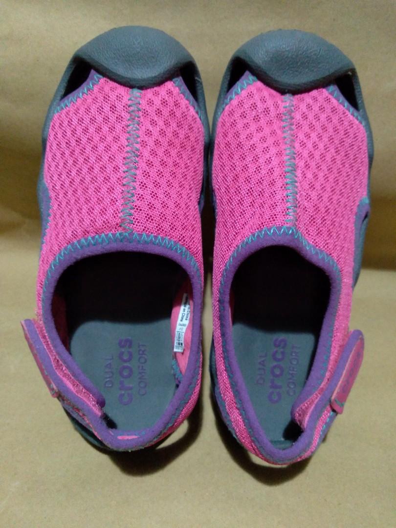 crocs kids water shoes