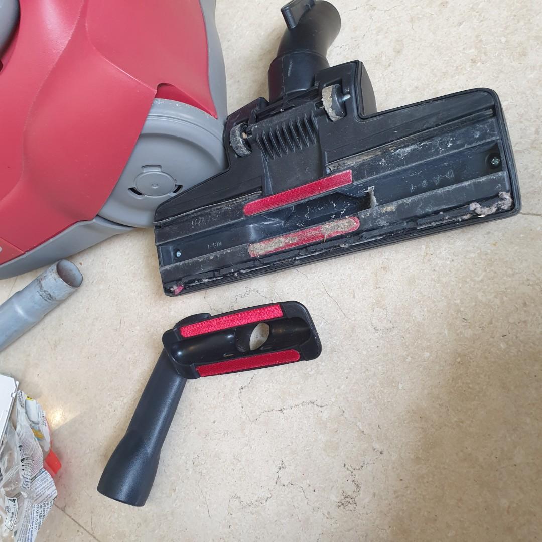 Electrolux Mini Vacuum Cleaner Xio Z1020C 1300W (Personal Warranty), TV