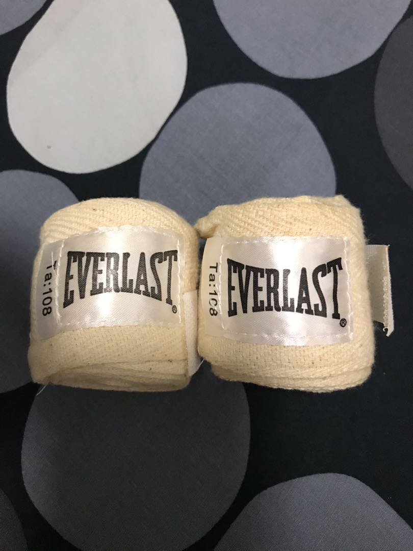 Everlast Classic Hand Wraps, Sports Equipment, Exercise & Fitness