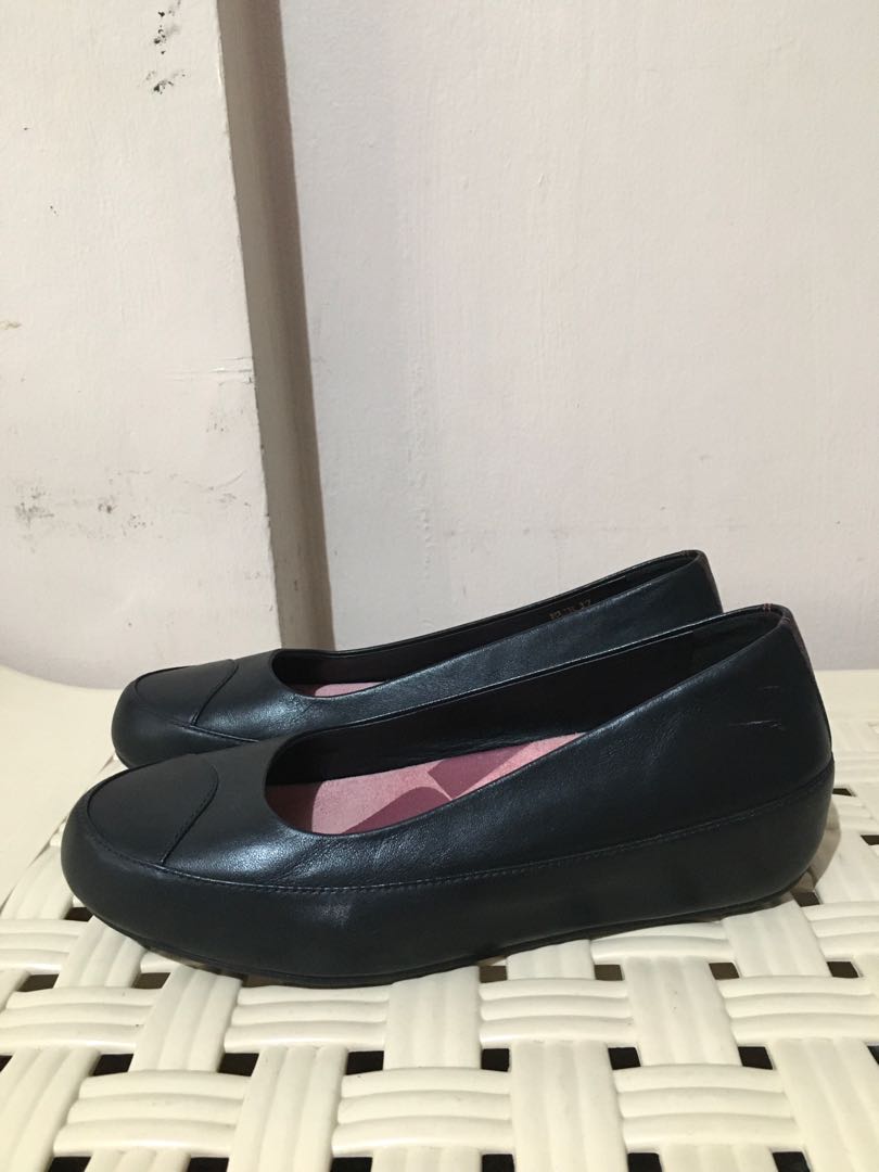 Fitflop clearance black shoes