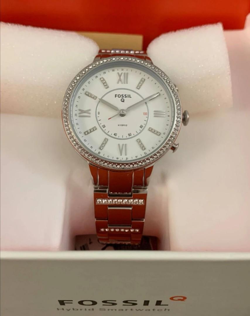 Fossil hybrid smartwatch (Category: Women's Watches) located in Toledo. Submitted by sissyoriginalstuff (Listing ID 1069694838, Image 1). Description: ❤️US ONHAND❤️grv 🔸Silver HYBRIDS Smartwatch 🔸₱6390Free Direct Shipping 🔸Ready to Ship nationwide 🔸Original Authentic 🔸Brandnew 🔸FULLPAYMENT REQUIRED 🔸NO CANCELLATION 🔸Comment MINE to order.