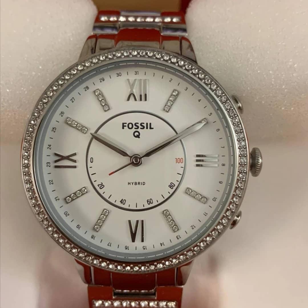Fossil hybrid smartwatch (Category: Women's Watches) located in Toledo. Submitted by sissyoriginalstuff (Listing ID 1069694838, Image 3). Description: ❤️US ONHAND❤️grv 🔸Silver HYBRIDS Smartwatch 🔸₱6390Free Direct Shipping 🔸Ready to Ship nationwide 🔸Original Authentic 🔸Brandnew 🔸FULLPAYMENT REQUIRED 🔸NO CANCELLATION 🔸Comment MINE to order.