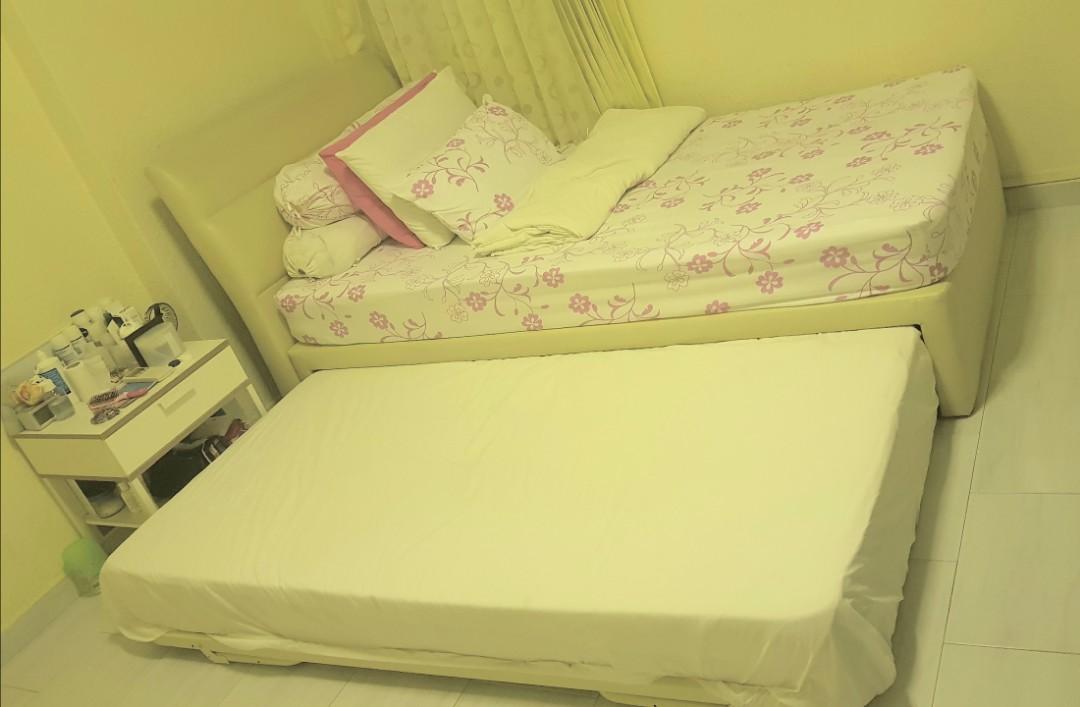 Garage sale pull out bed with mattress, Furniture & Home Living