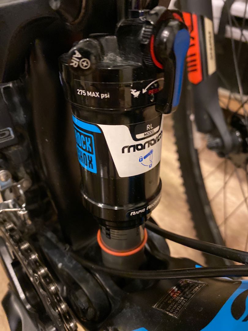 Giant Anthem Advanced 1 (Carbon 