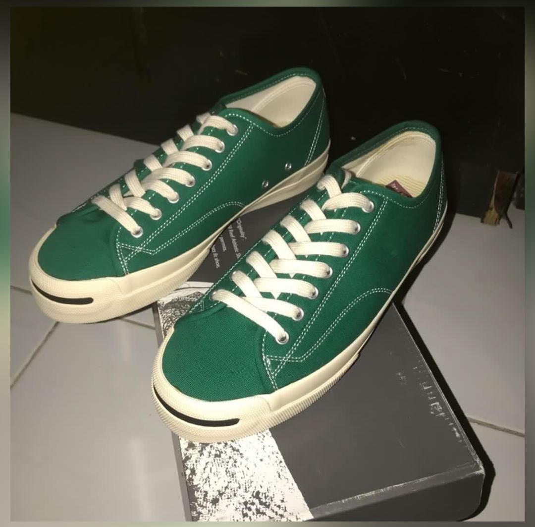 Mill Reef (Category: Sneakers) located in Kuala Lumpur. Submitted by szaaaa (Listing ID 1069821291, Image 1). Description: Made in JAPAN UK7 ws: +60 18 220 4818.