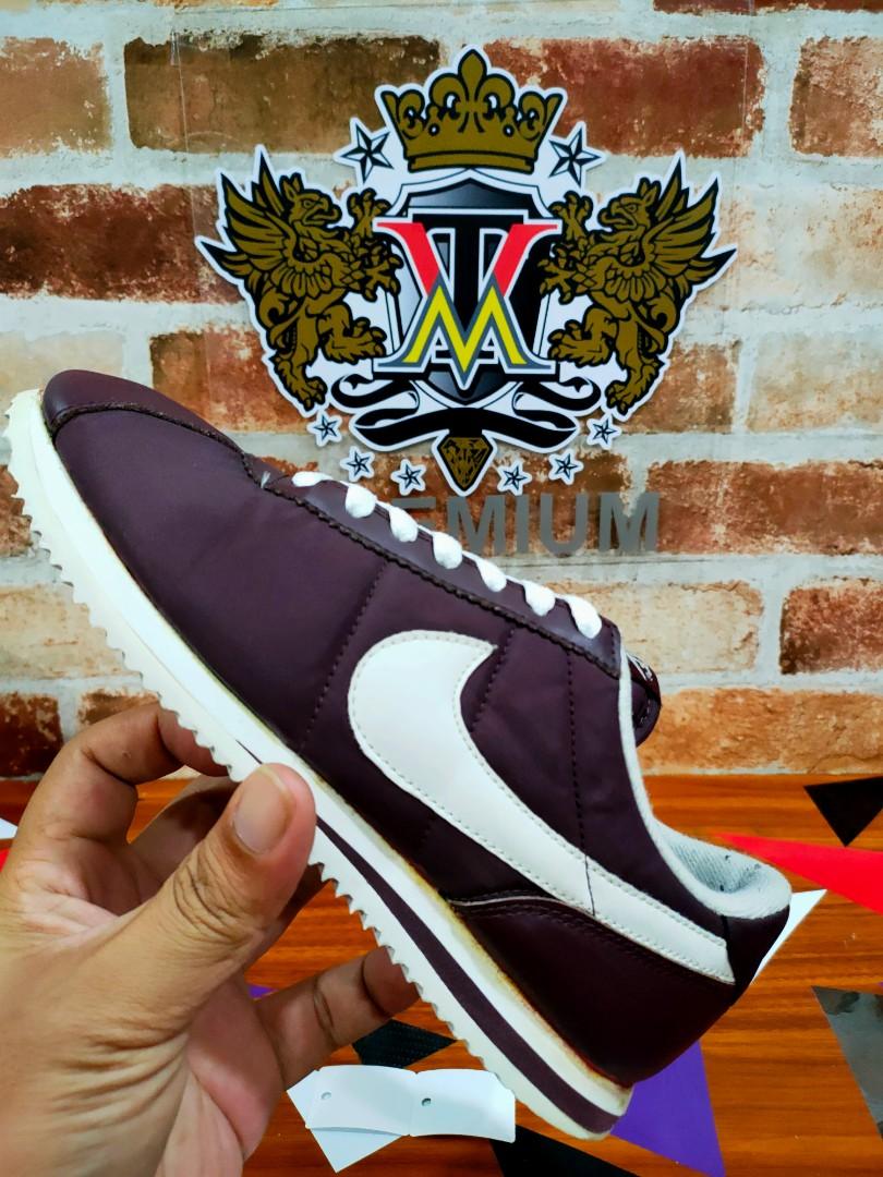 Nike cortez vino hot sale