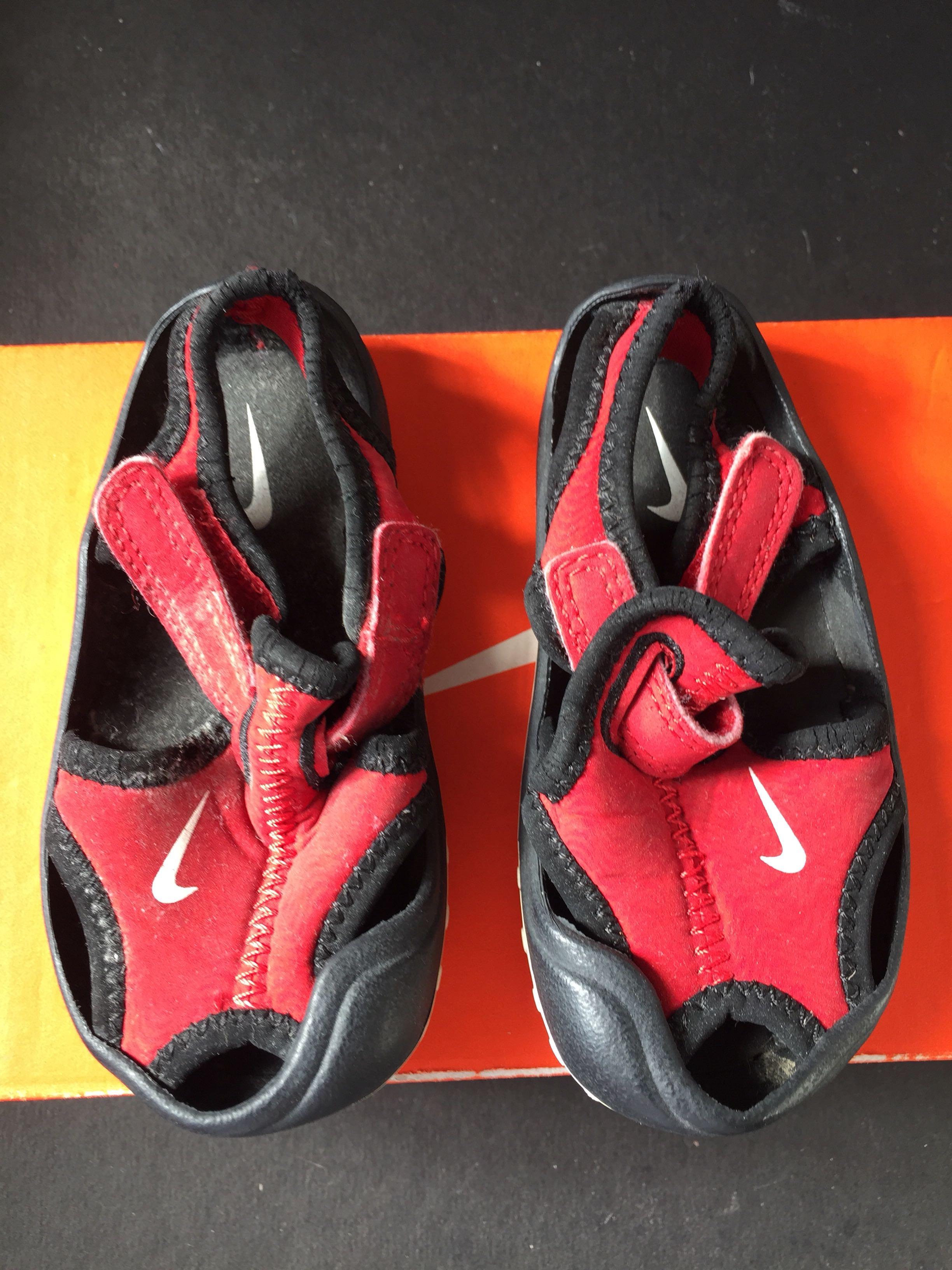 nike infant sandals 4c