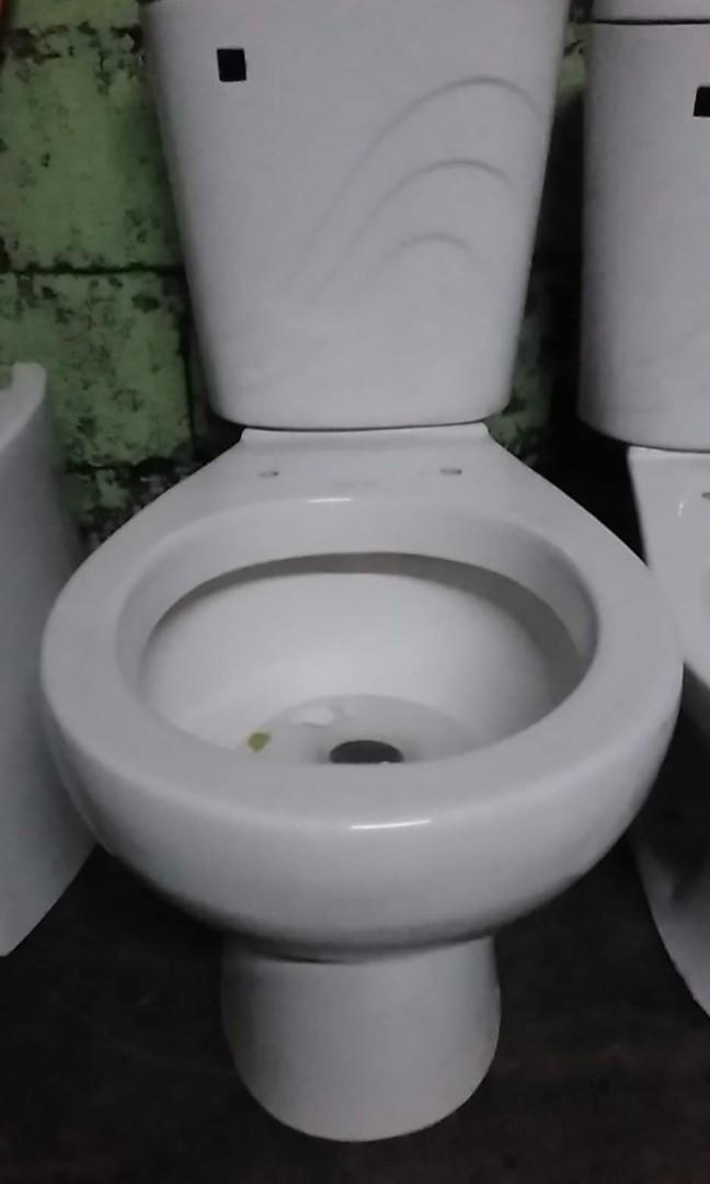On Hand 2nd Hand Toilet Bowl and Lavatory, Furniture & Home Living