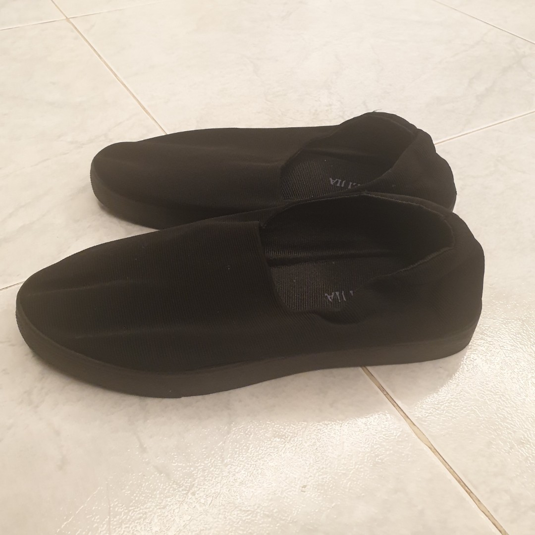 Plain black slip on shoes Clearance