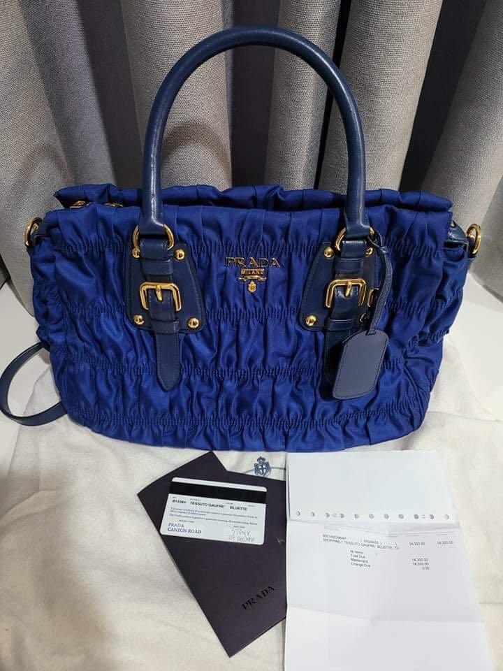 Prada (Category: Luxury Bags & Wallets) located in Imus. Submitted by samx_x (Listing ID 1069806619, Image 3). Description: Good as new Twice used No issues bag inclusions dust bag receipt authenticity card .