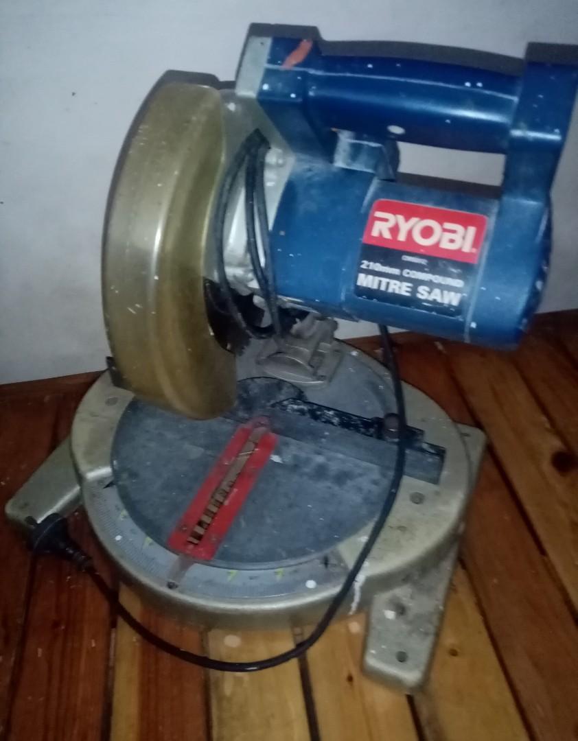 Ryobi 210mm mitre clearance saw