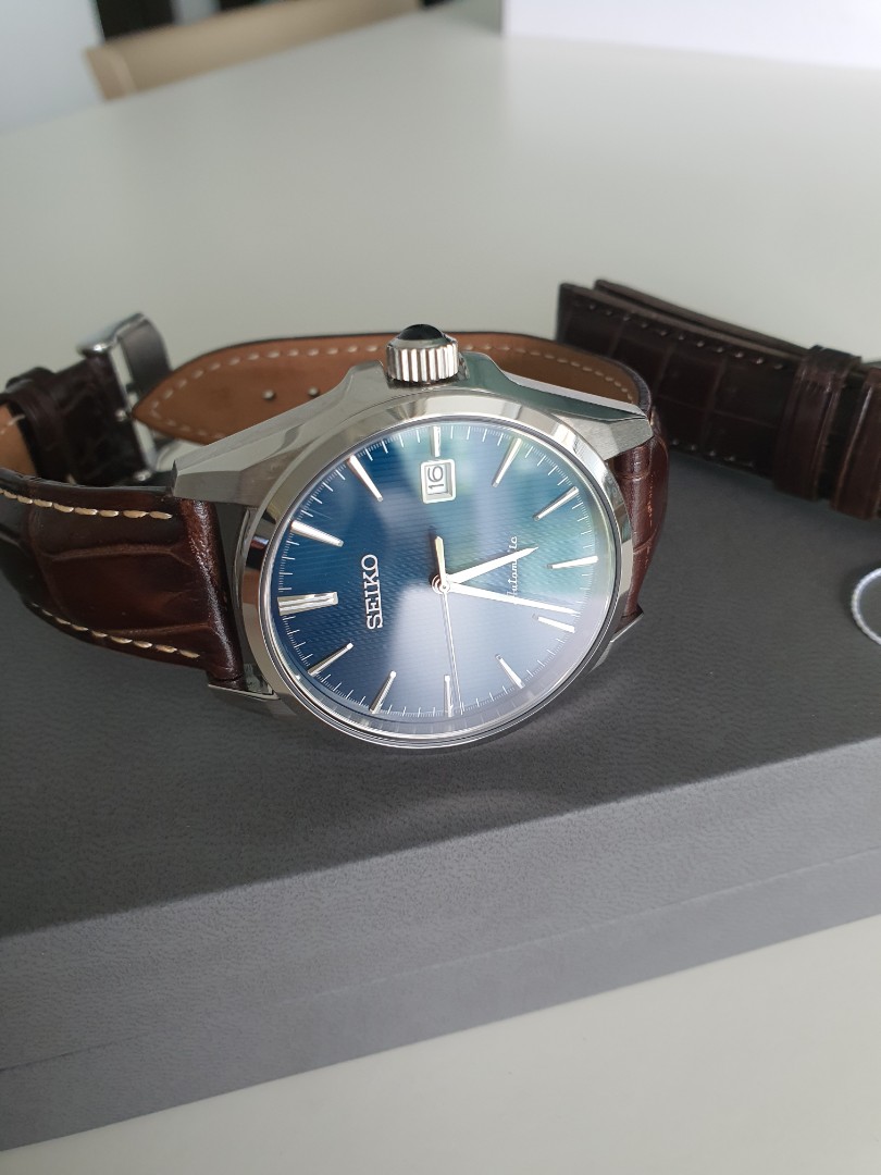Seiko with emerald dial SARX047 Men s Fashion Watches Accessories Watches on Carousell