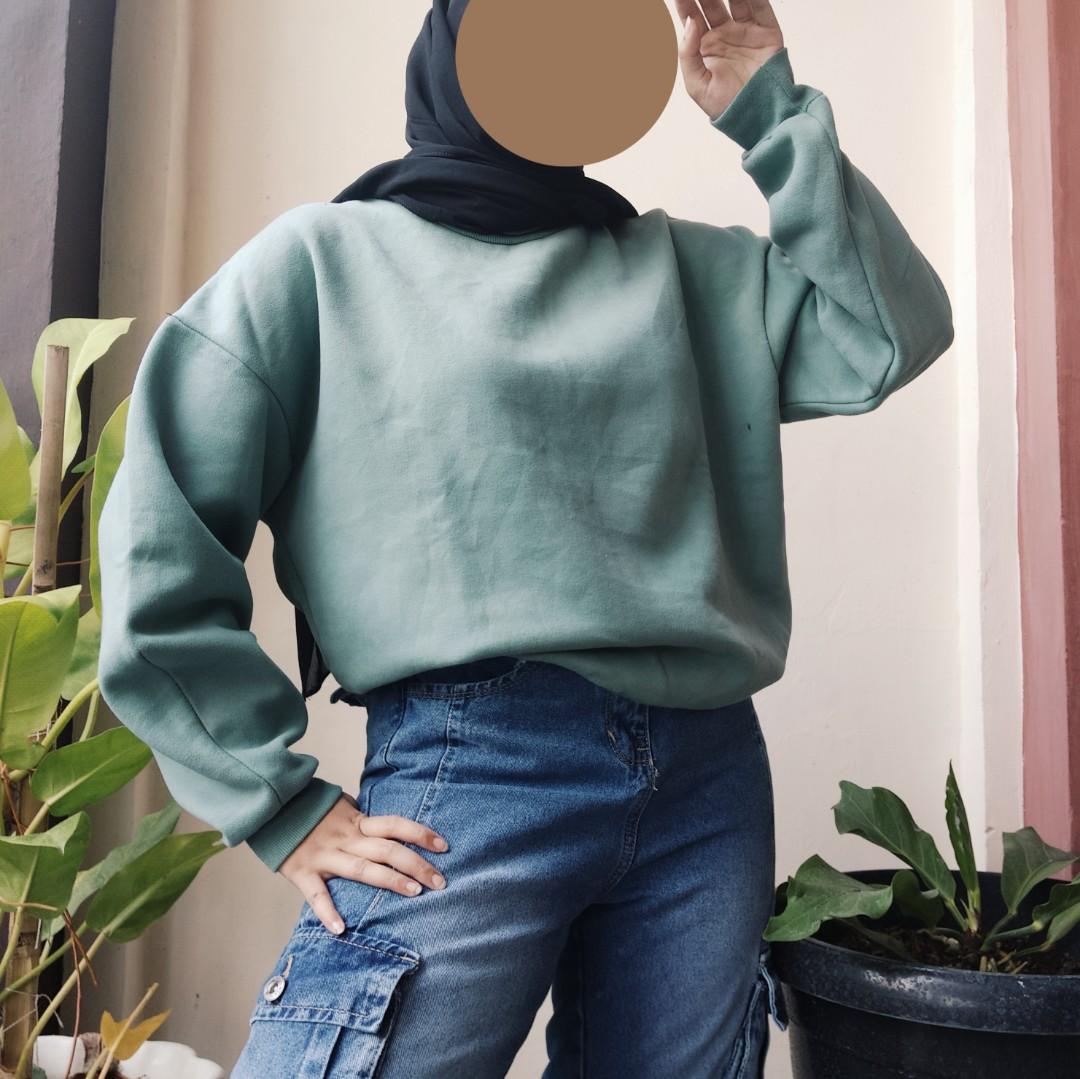Sweater mint top