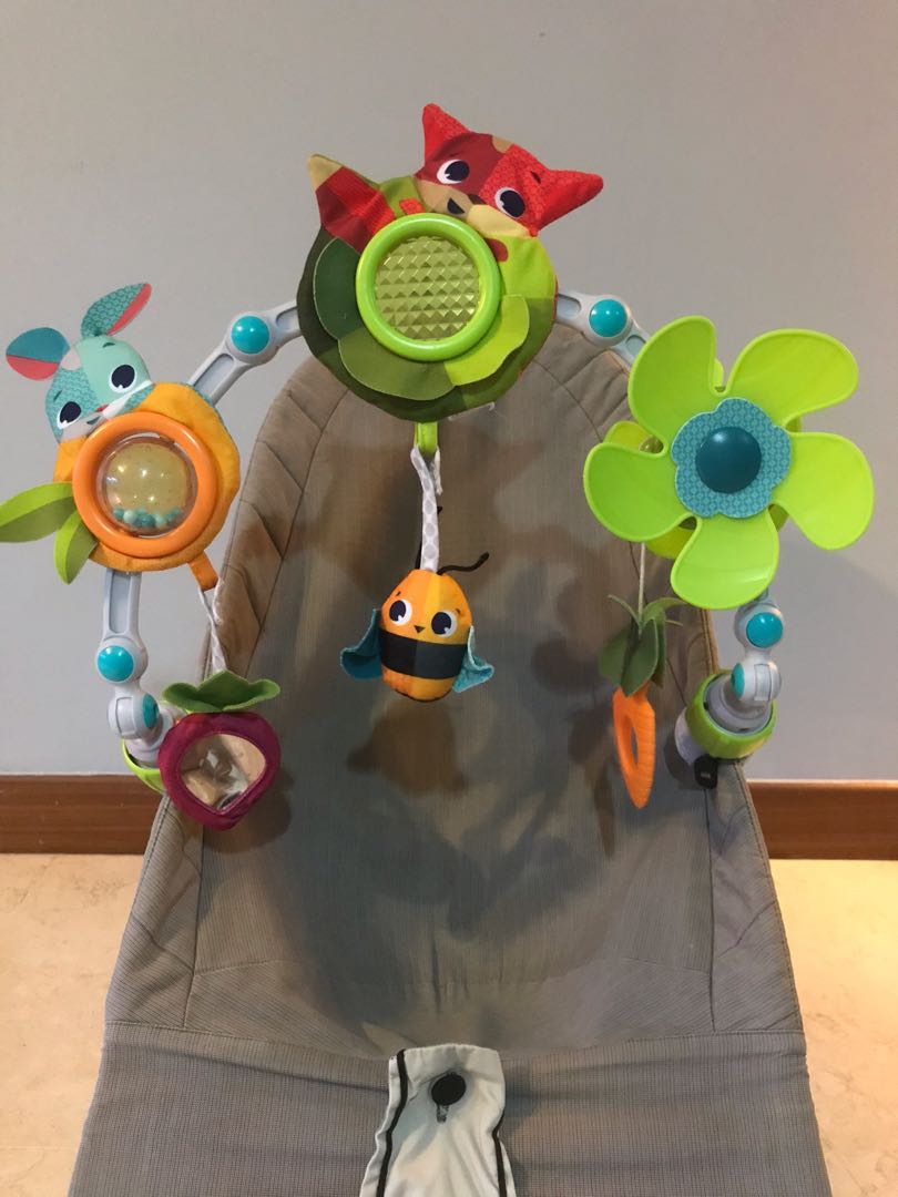 Toy arch for top baby bjorn bouncer