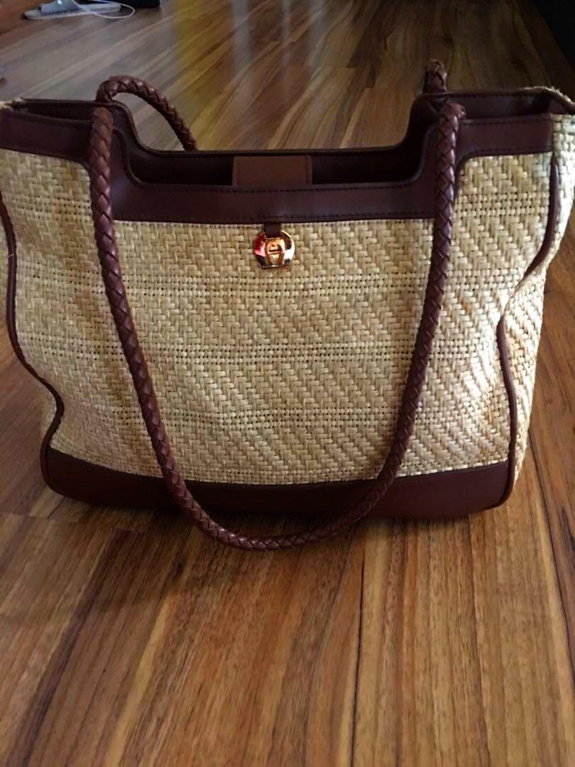Etienne aigner straw hotsell bag