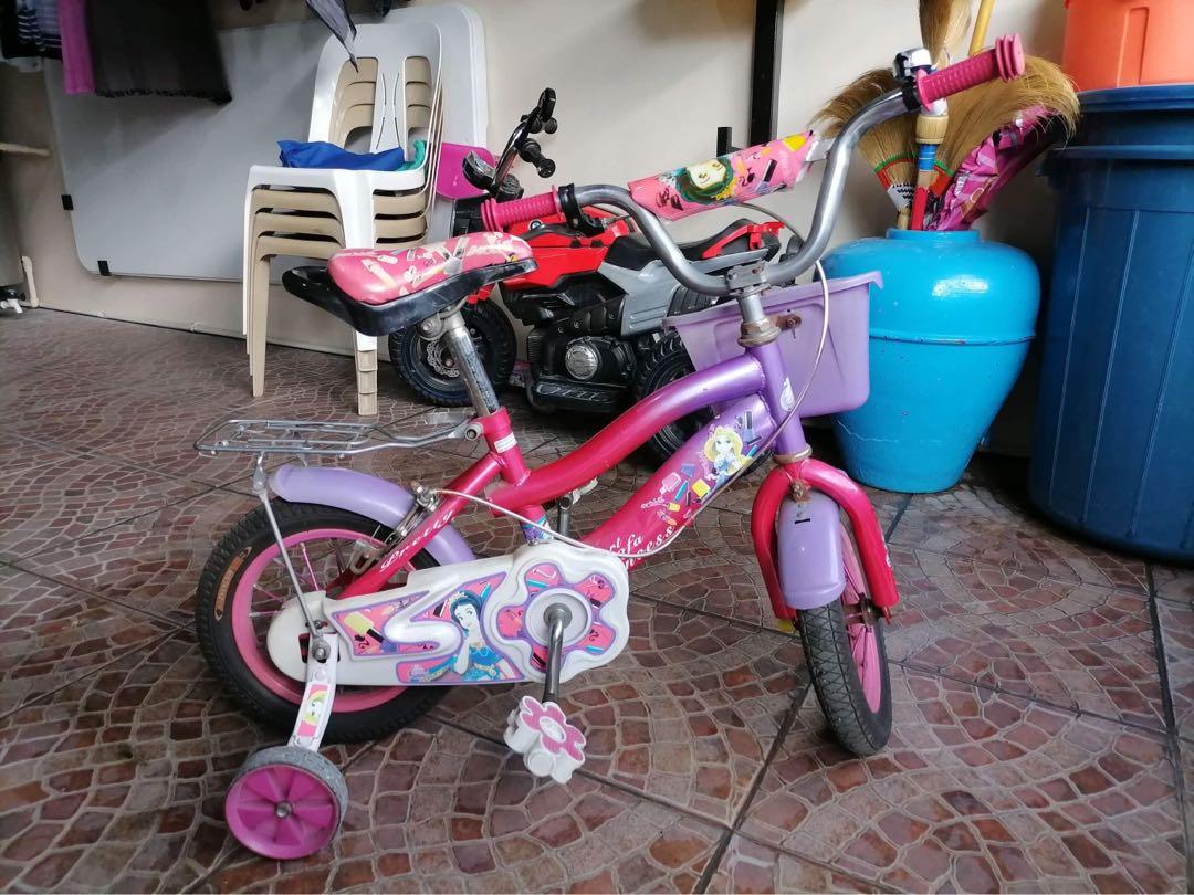 Girls bike with discount tassles