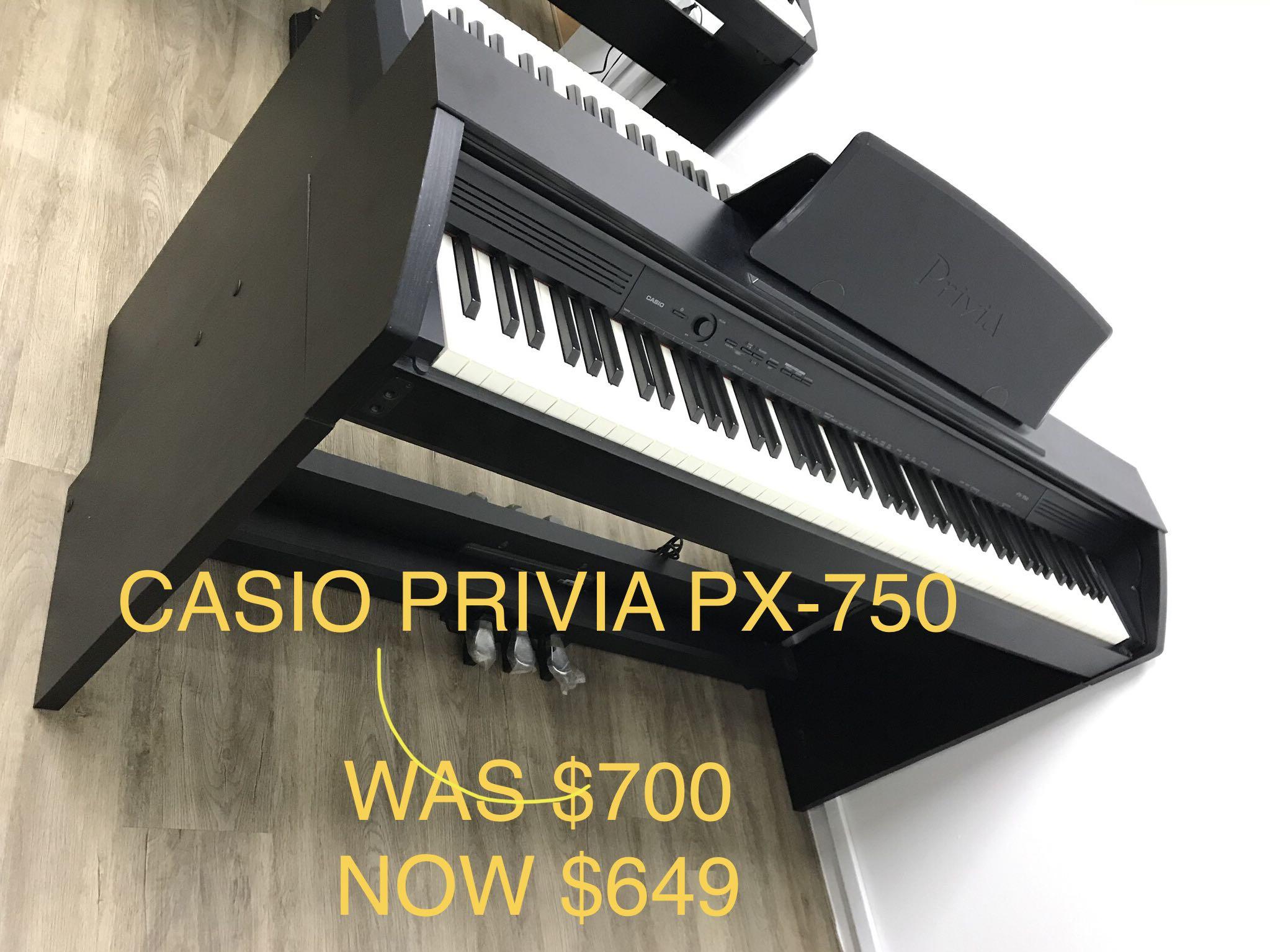CASIO PRIVIA PX750 Digital Piano, Hobbies & Toys, Music & Media