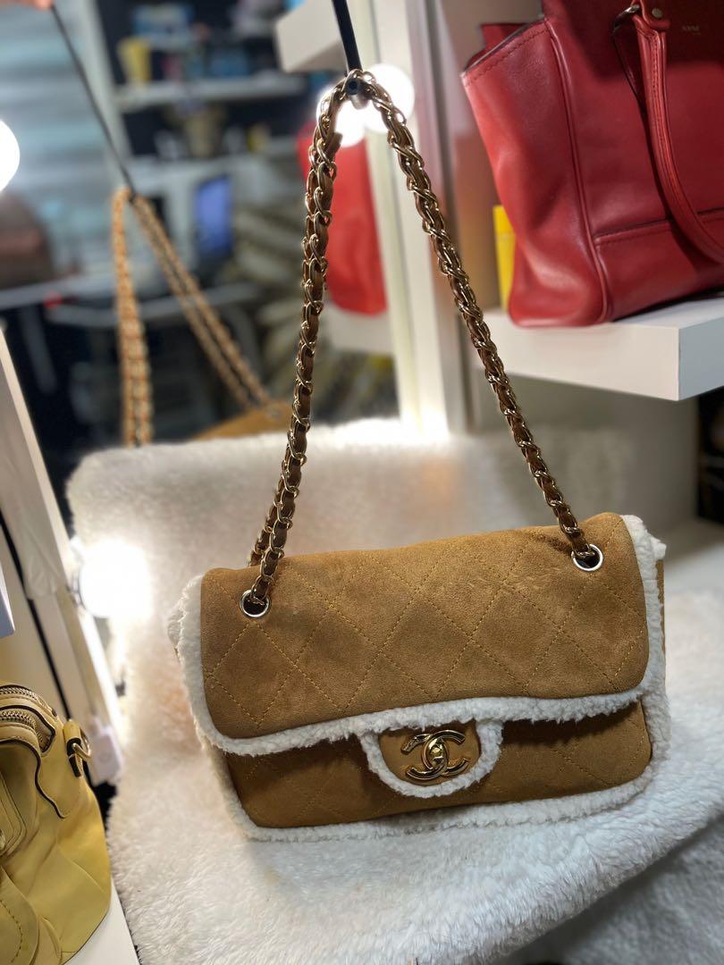 Shearling Chanel Handbags for Women  Vestiaire Collective