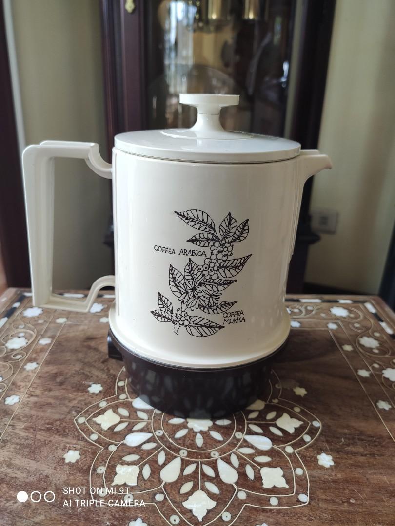 Circa 1970s Sears USA Coffee Pot (Category: Coffee Machines & Makers) located in Davao. Submitted by papa1919 (Listing ID 1069925368, Image 2). Description: Vintage collecible. 110 volts, made in USA..