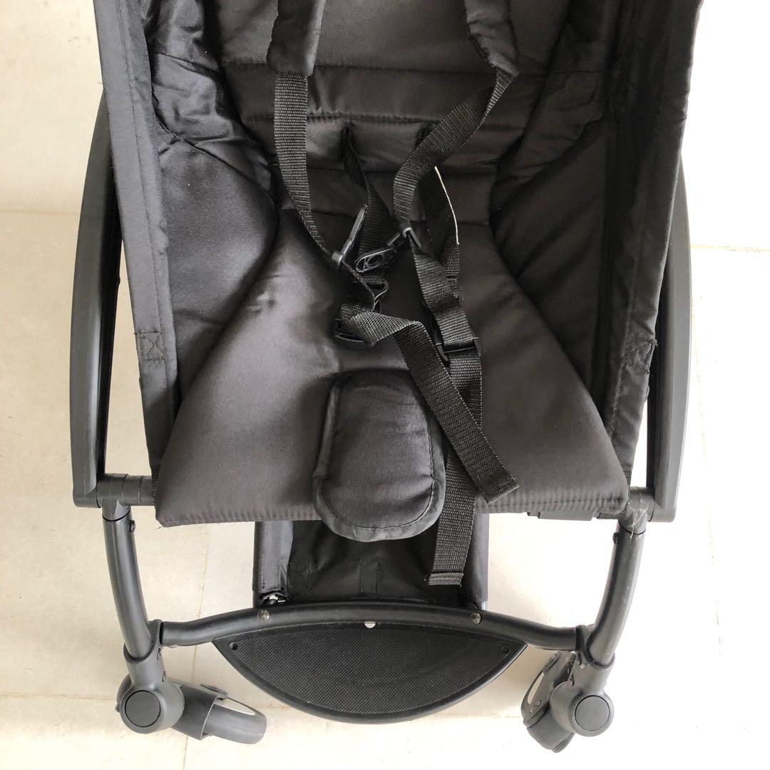 Foldable compact stroller (Category: Strollers) located in Quezon City. Submitted by ourpreloved.shop (Listing ID 1069890971, Image 2). Description: Rfs: outgrown Dimension: 20x18x12 inches when folded Details: foldable, compact, easy to fold, lightweight, w/safety strap Condition: used, in fair condition, with minor foam crack on handle (8/10 condition) Payment: GCASH or BPI Shipping: pickup via preferred courier c/o buyer.
