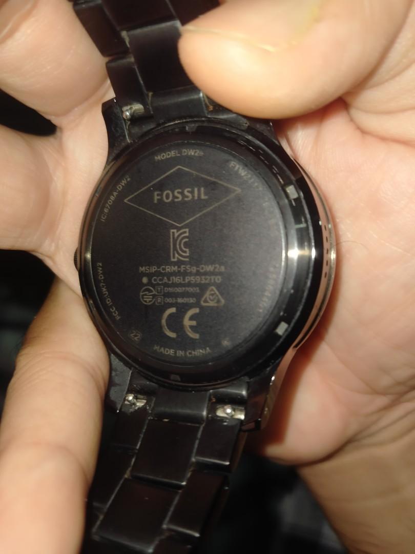 FOSSIL (Category: Watches) located in Puchong. Submitted by belacanjawa (Listing ID 1069886247, Image 3). Description: HELLO& ASSALAMUALAIKUM. Abang nak jual satu smart watch berjenama Fossil. .Nak beli smart watch Apple harga telalu mahal sangat.Tapi jam jenama ni abg bagi harga mampu milik. Jam ni condition masih dalam keadaan baik dan cemerlang..boleh google dan youtube untuk detail funtion watch Fossil ni.. yang berkenan boleh rojer2 call/wts