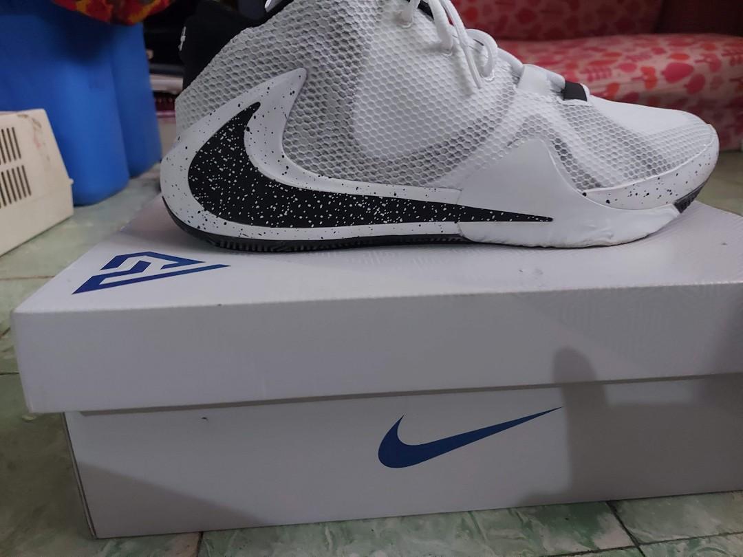 zoom freak 1 box