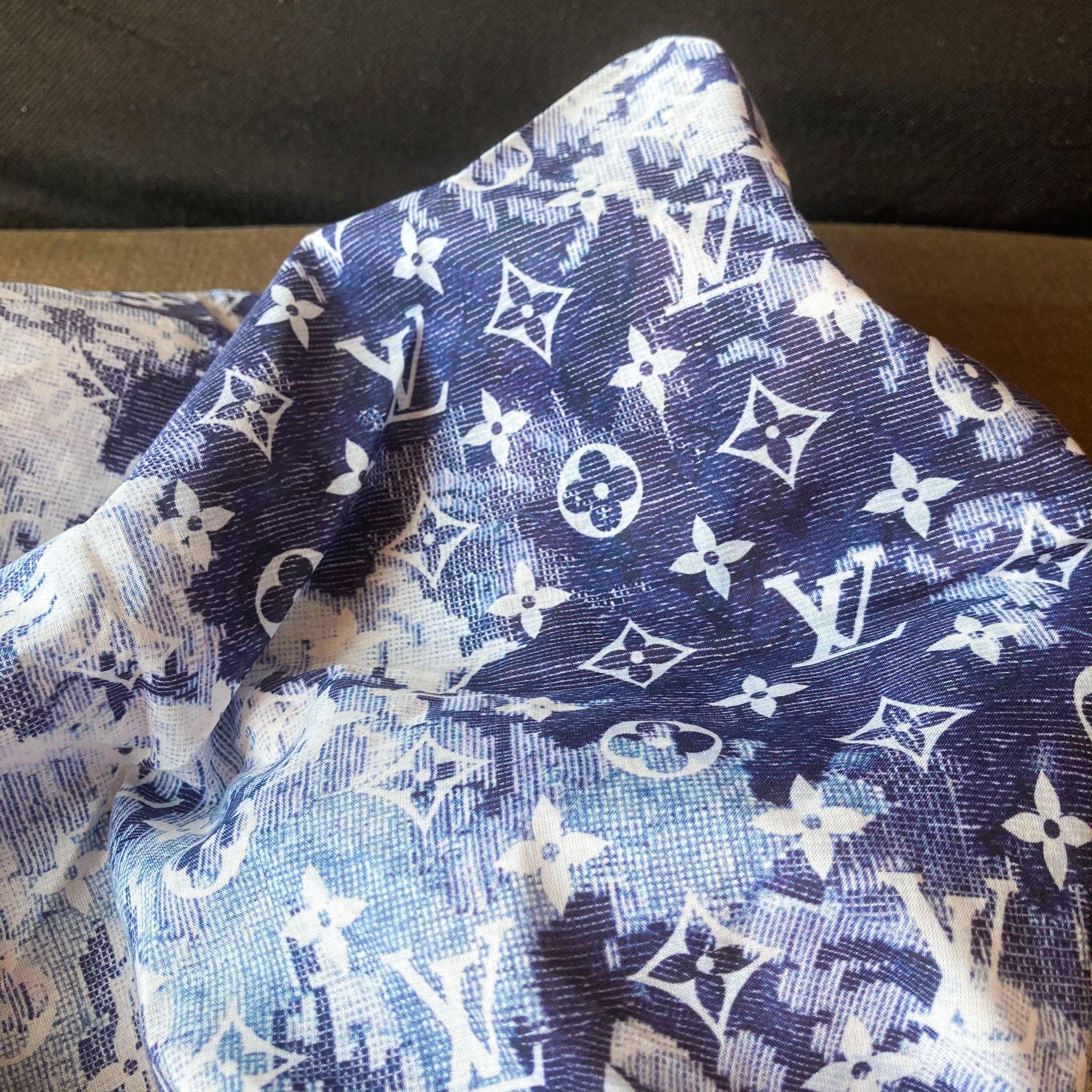 Louis Vuitton Monogram Tapestry Bandana Mask Set