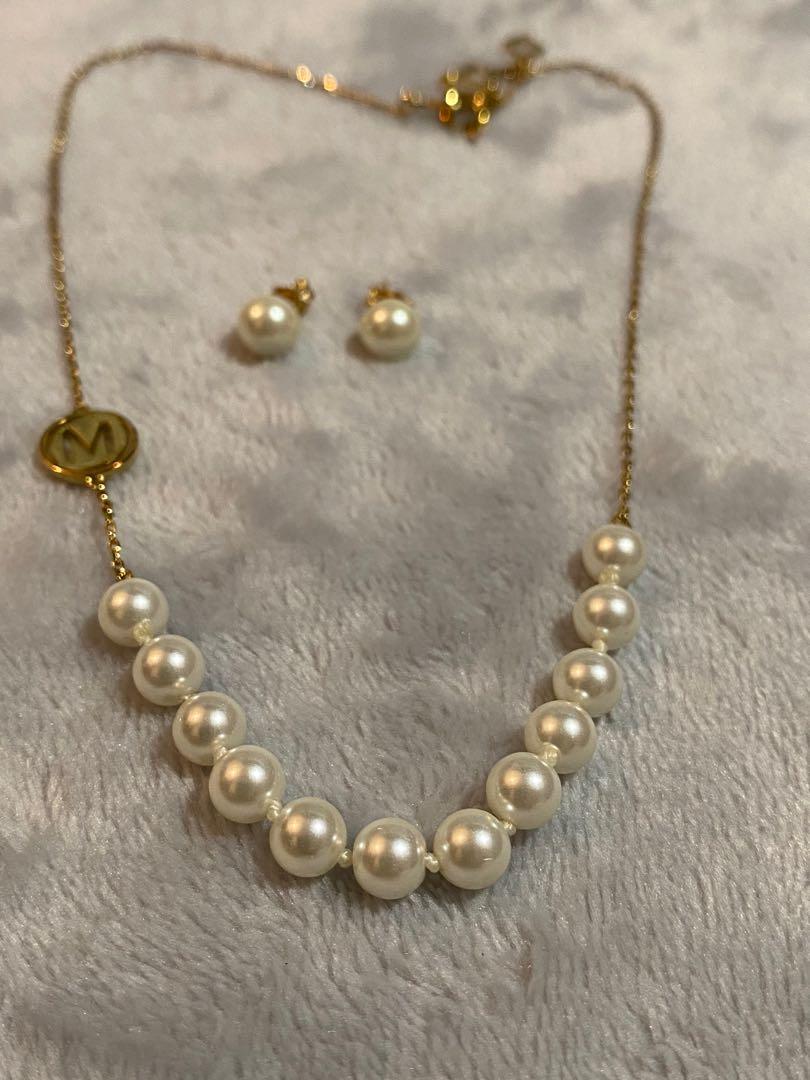 Misaki pearl pendant and necklace Luxury Accessories on Carousell