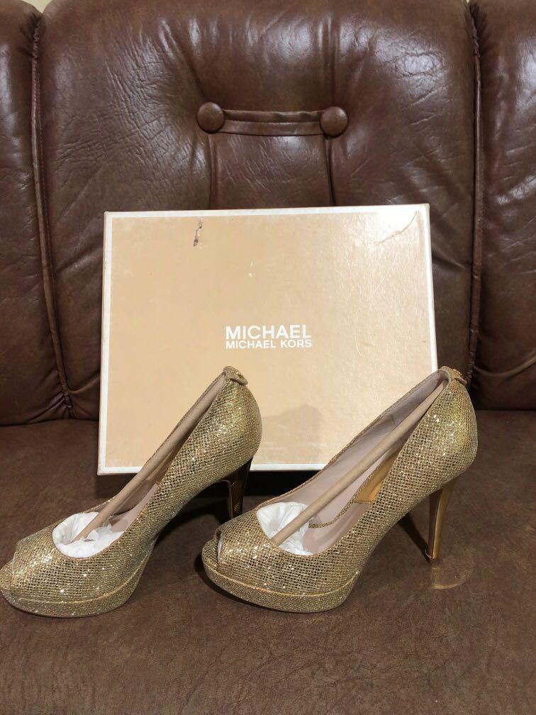 Never Been Used Authentic Michael Kors Gold Pumps, Women's Fashion,  Footwear, Heels on Carousell