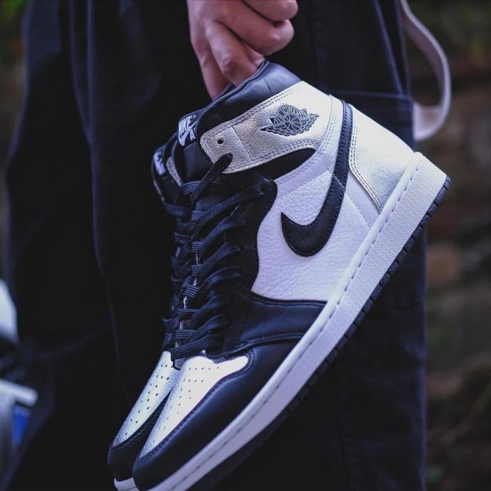 black and silver jordan 1 outfit