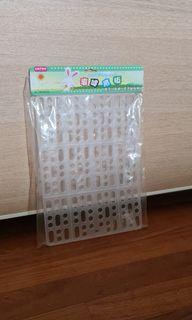 Plastic litter tray mat