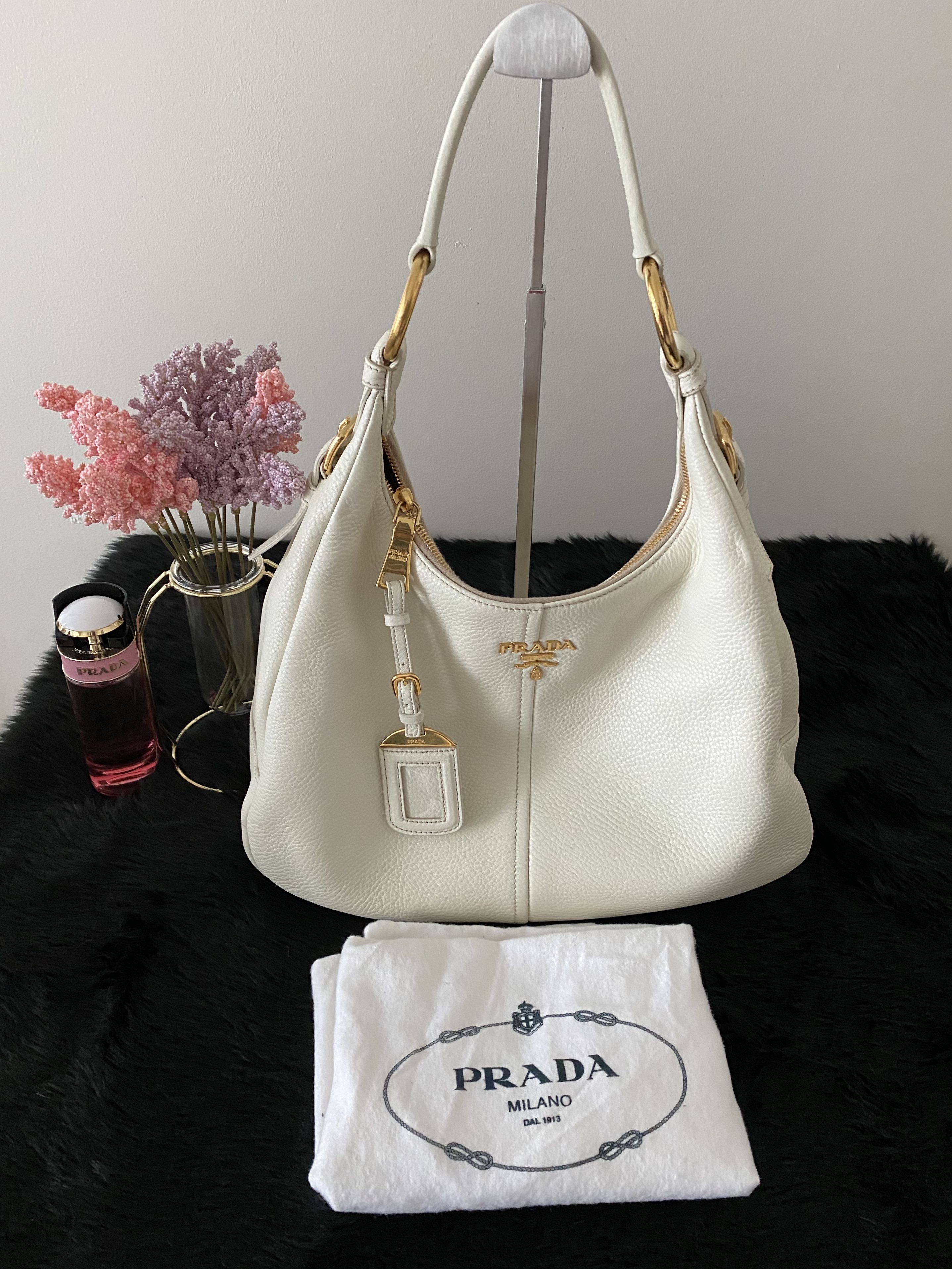 Prada leather hobo cheap shoulder bag