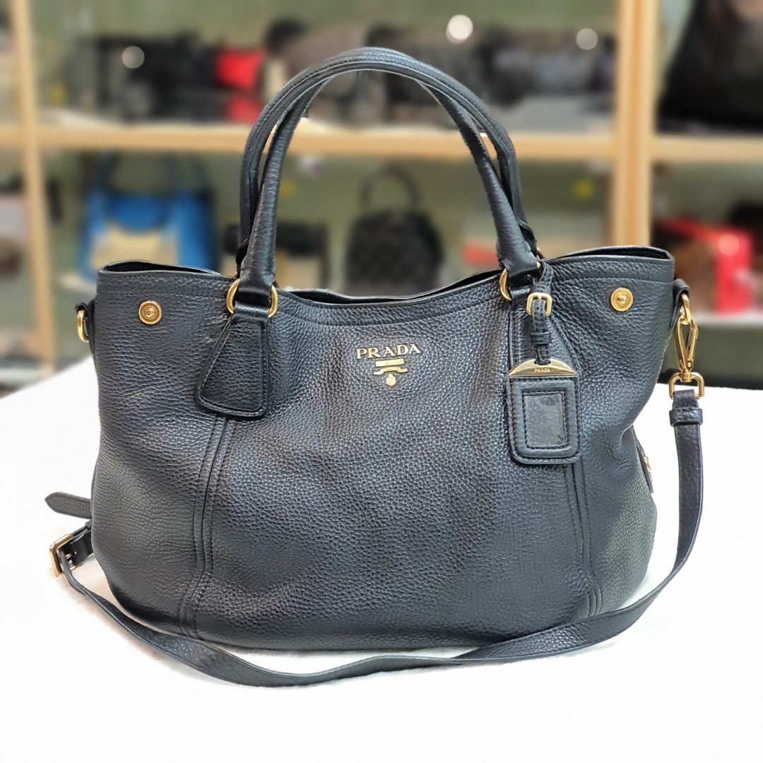 prada sacca bag