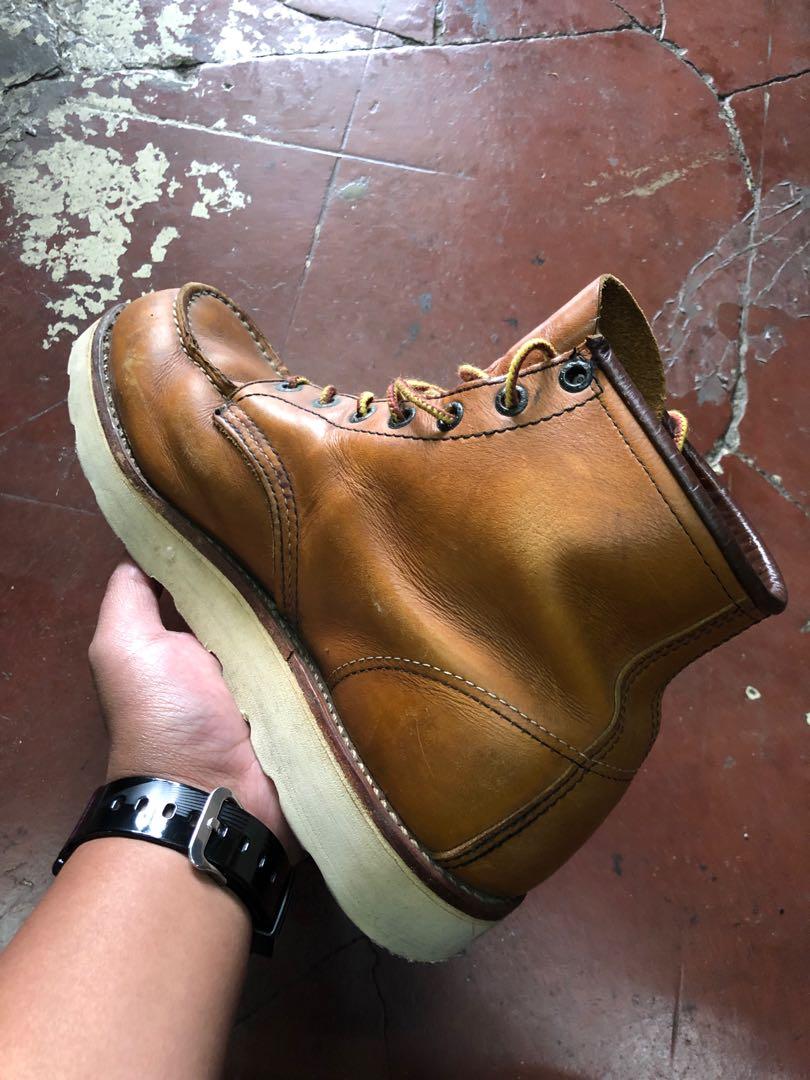 Red Wing Moc Toe Classic(8.5E US) (Category: Boots) located in Baguio. Submitted by master_of_brands (Listing ID 1069927160, Image 2). Description: Legit Red Wing 875 Moc Toe Classic Men’s Used Replaced outsole 9/10 No sole separation In very good condition.