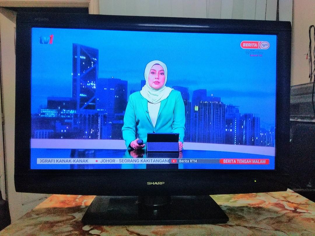 Sharp Lcd Tv 32 Inches Electronics Tvs Entertainment Systems On Carousell