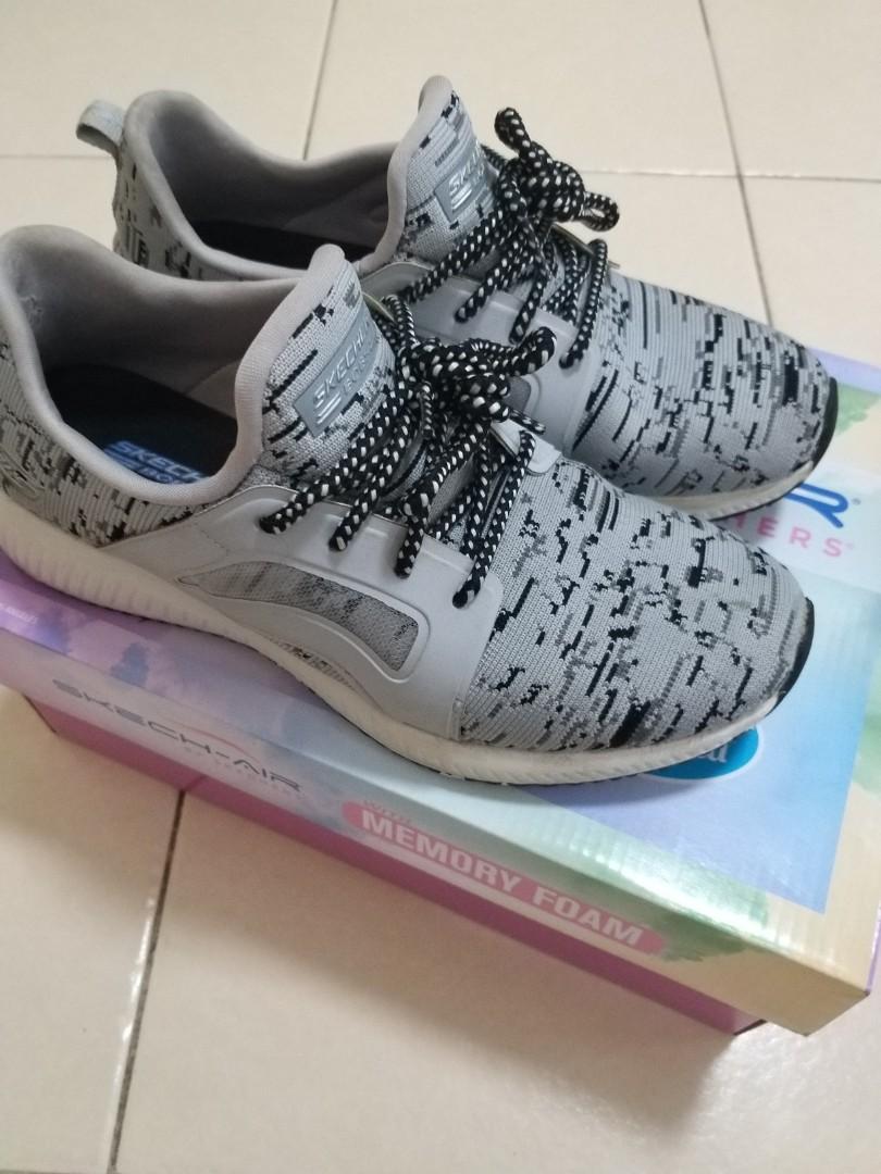 Sketcher Memory Foam, Women's Fashion, Footwear, Sneakers on Carousell