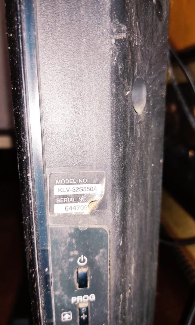 Sony LCD TV 32' (Category: Voice Recorders) located in Cainta. Submitted by brynano (Listing ID 1070059788, Image 2). Description: 32 inch no box HD 1080pi.