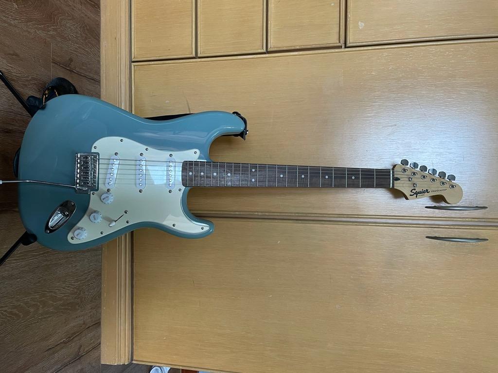 Squier stratocaster second hand sale