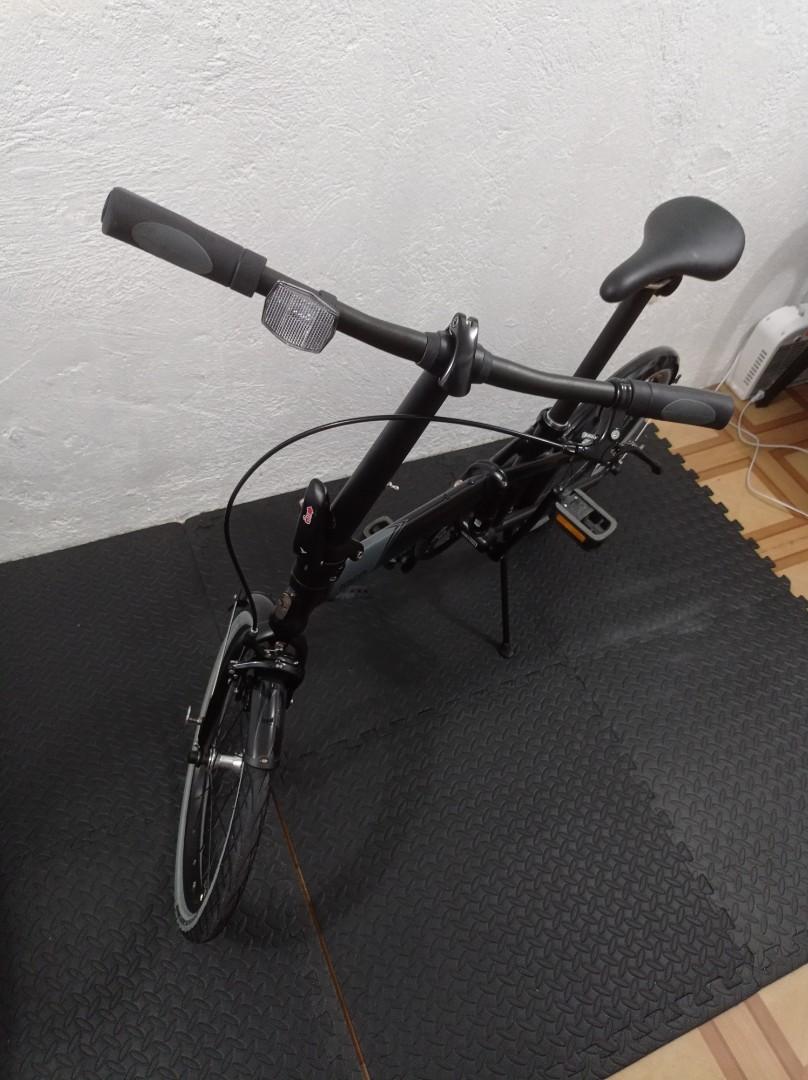 Tern Link Uno w/ FREE Spyder helmet (Category: Bicycles) located in Makati City. Submitted by mst0r3 (Listing ID 1070065075, Image 1). Description: Lightweight, aluminum alloy, single-speed folding bike. Slightly used, mainly for weekend grocery trips Frameset: Link, 6061 aluminium, patented OCL Gears: Singlespeed Chainset: Cold-forged 6061 aluminium crank arms, hand-polished Brakes: V front, Coaster rear Wheels: 20in aluminium rims Tires: Schwal