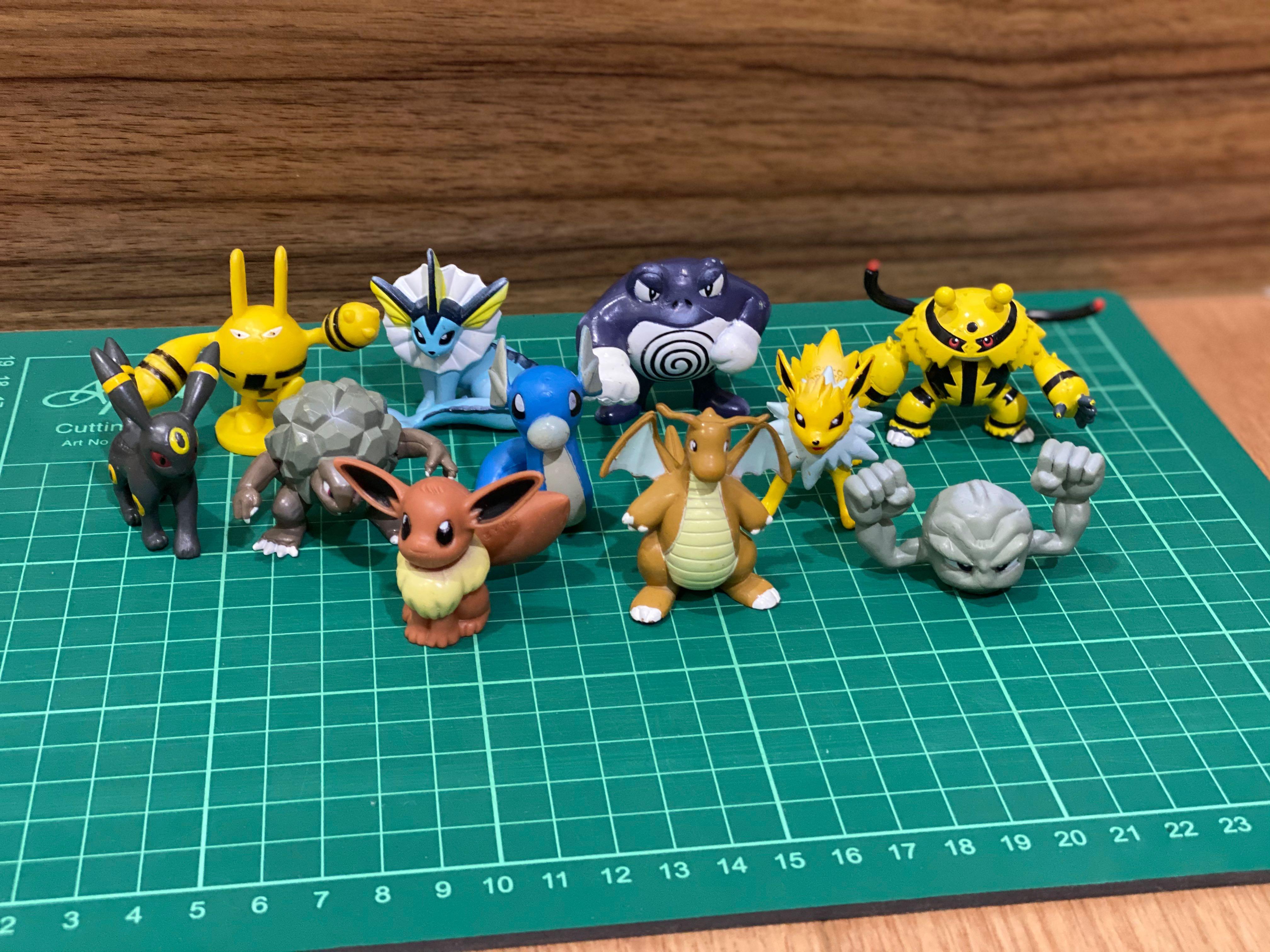 Pokemon figurine set cheap
