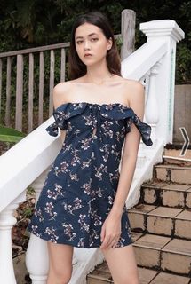 (Category: ) located in . Submitted by lings.closet (Listing ID 1070072537, Image 1). Description: .