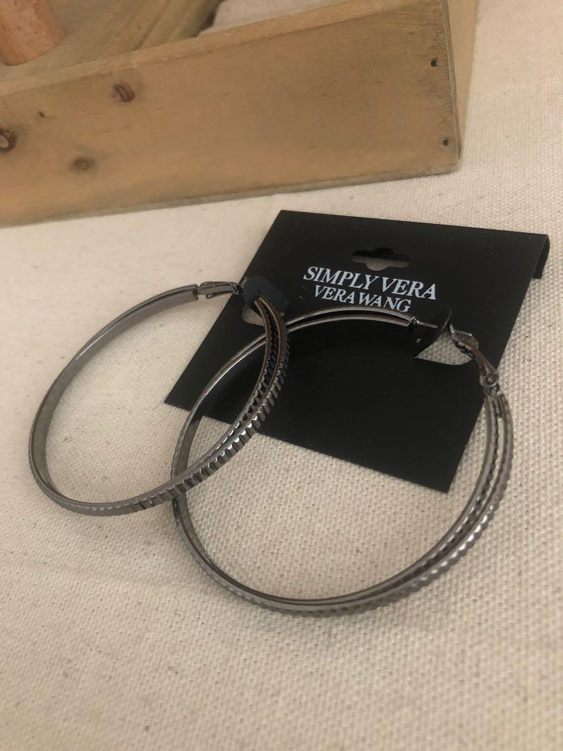 Vera Wang Hoop Earrings Women s Fashion Jewelry Organisers